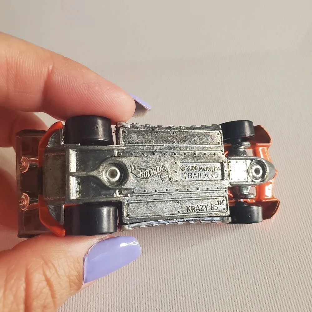 Vintage 2000- Krazy 85 Hot Wheel